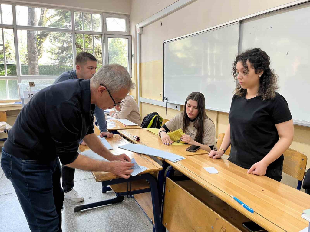 KOCAELİ'DE OY VERME İŞLEMİ TAMAMLANDI