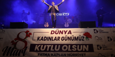 3’üncü İzmit Geleneksel Kadın Festivali’nde Emir Can İğrek rüzgarı