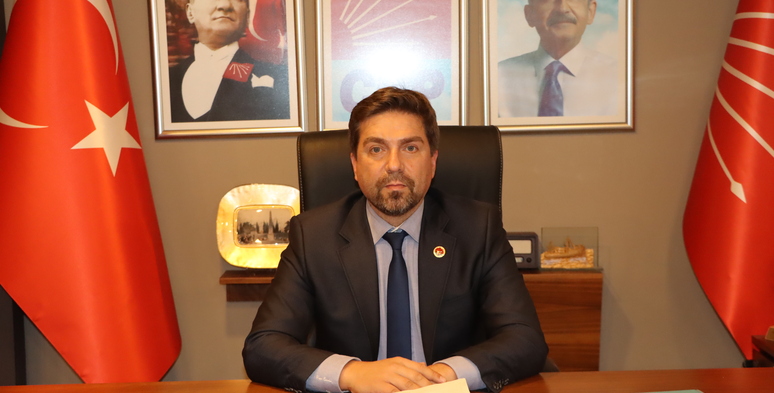 Bülent Sarı Tahir Bey borç ödemek yerine gider ayak bütçeyi eritmektedir