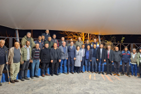 CHP'li Gençtürk İzmit'in köylerine çıkarma yaptı!