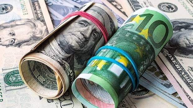 Dolar 32,05 TL'den, Euro ise 35,10 TL'den işlem görüyor.