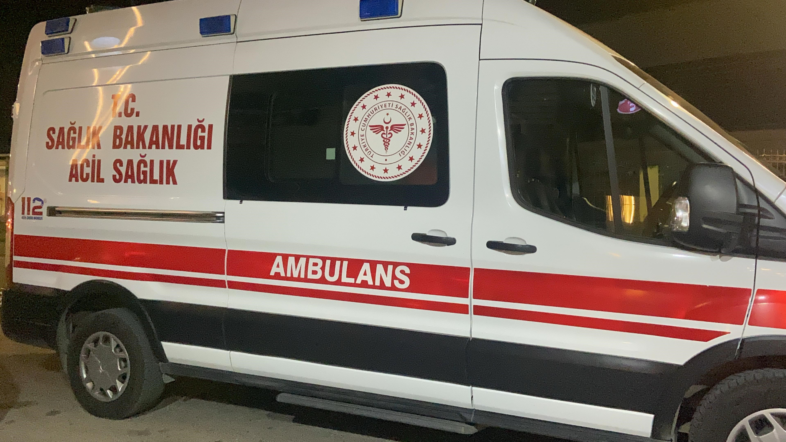 EVİNDE BAYGIN HALDE BULUNAN 8 AYLIK HAMİLE KADIN ÖLDÜ