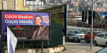 Fatma Kaplan Hürriyet' in afişine çirkin saldırı