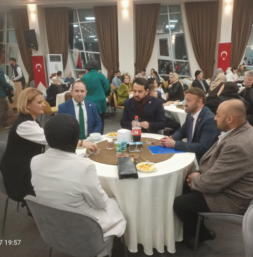 Gelecek İzmit'ten iftar