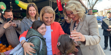 Hürriyet Esnaflarımızın her zaman yanındayız