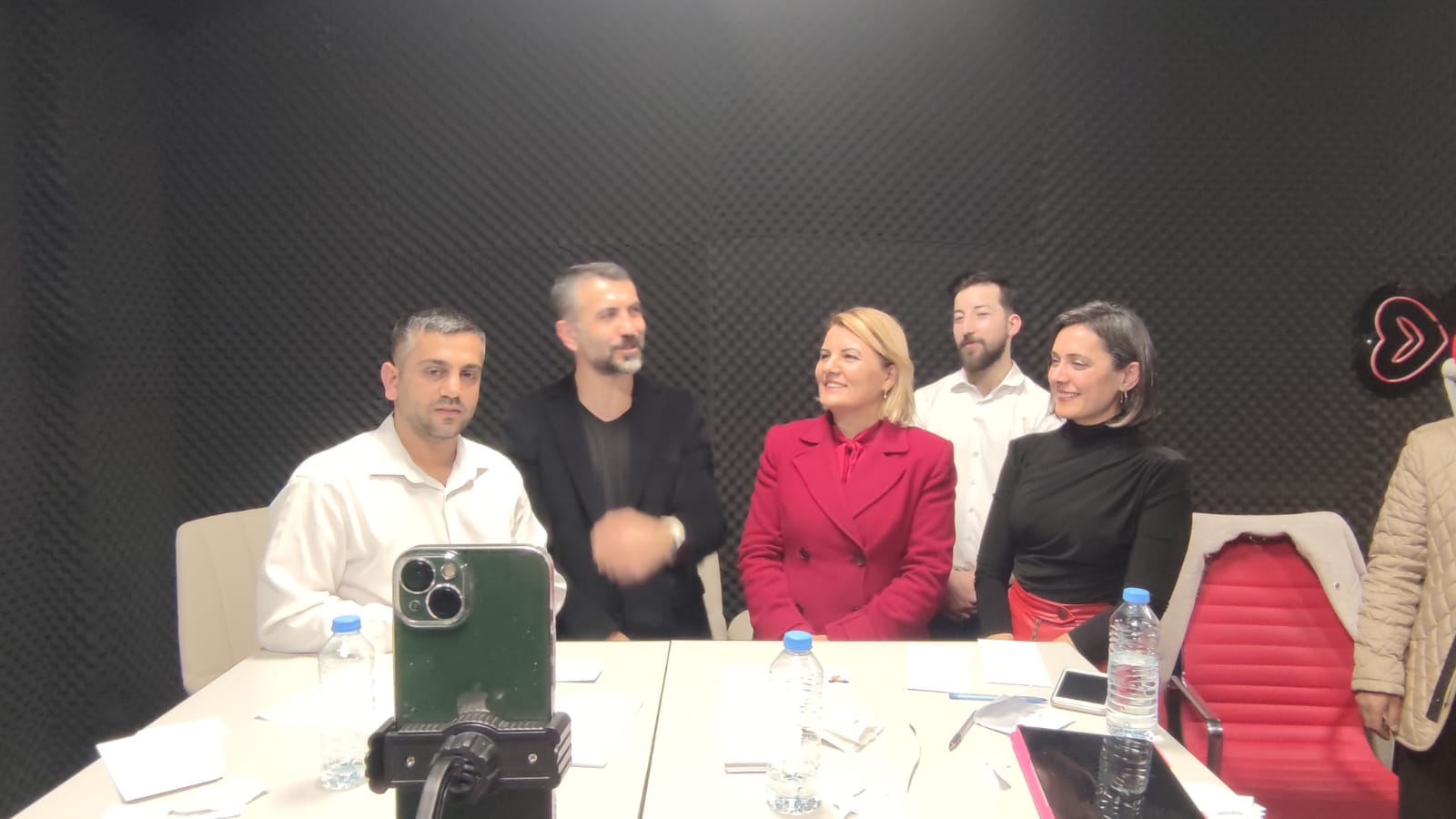 Hürriyet, SMA’lı Eslem Lina için canlı yayında destek çağrısında bulundu