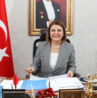 Hürriyet’ten açık çağrı “Hadi siz de düğün salonlarını 1 lira yapın da görelim”