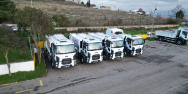 İZMİT BELEDİYESİ 3 YENİ ÇÖP KAMYONU DAHA SATIN ALDI