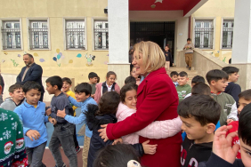 İzmit Belediyesinden dezavantajlı bölgelerdeki devlet okullarına personel desteği