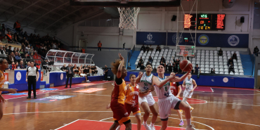 KBSL PLAY OFF: İZMİT BELEDİYESPOR: 75 GALATASARAY: 78