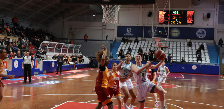 KBSL PLAY OFF: İZMİT BELEDİYESPOR: 75 GALATASARAY: 78