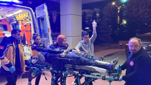 JANDARMA KOMUTANLIĞINDA ASKER SİLAHLA YARALANDI HASTANEYE KALDIRILAN ASKERİN SAĞLIK DURUMU CİDDİYETİNİ KORUYOR