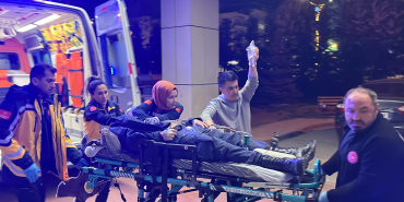 JANDARMA KOMUTANLIĞINDA ASKER SİLAHLA YARALANDI HASTANEYE KALDIRILAN ASKERİN SAĞLIK DURUMU CİDDİYETİNİ KORUYOR