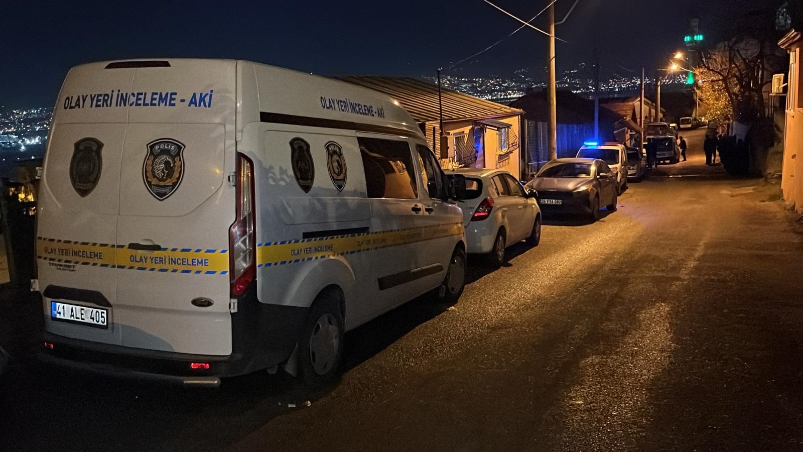 KOMŞULARININ HABER ALAMADIĞI YAŞLI KADIN ÖLÜ EVİNDE BULUNDU