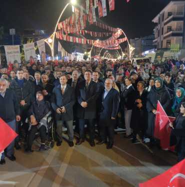 Mutlu’dan miting gibi açılış!
