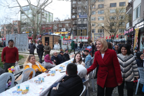 On binlerce İzmitli büyük halk iftarında buluştu