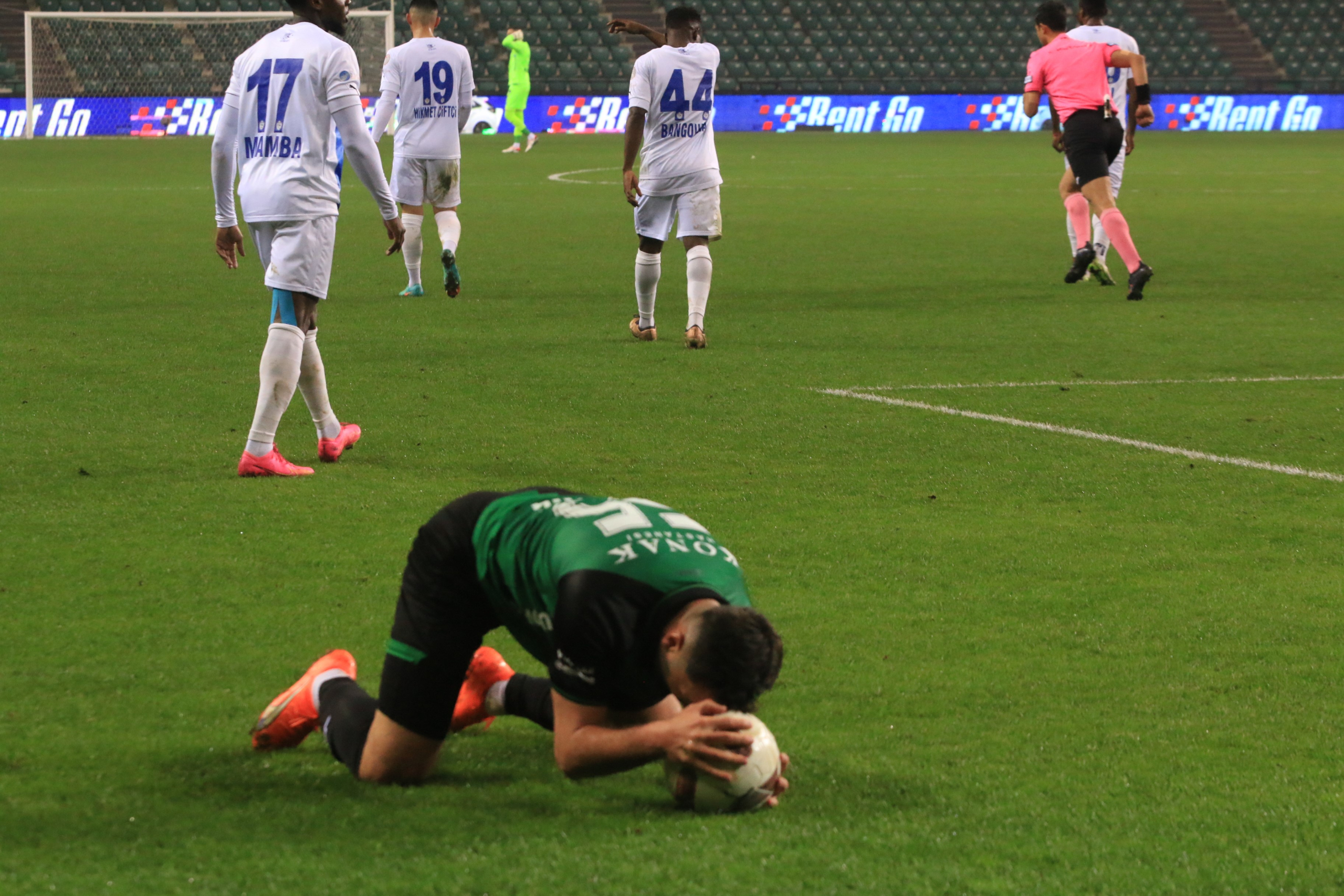 TRENDYOL 1. LİG: KOCAELİSPOR: 1 TUZLASPOR: 2