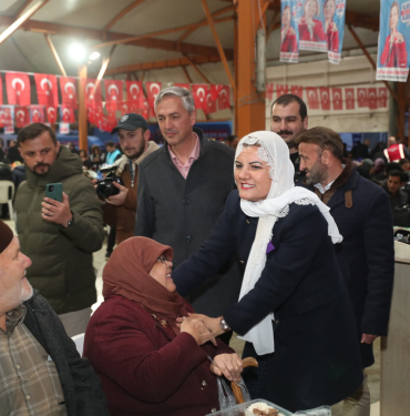 Yeşilova’da Hürriyet’e sevgi seli