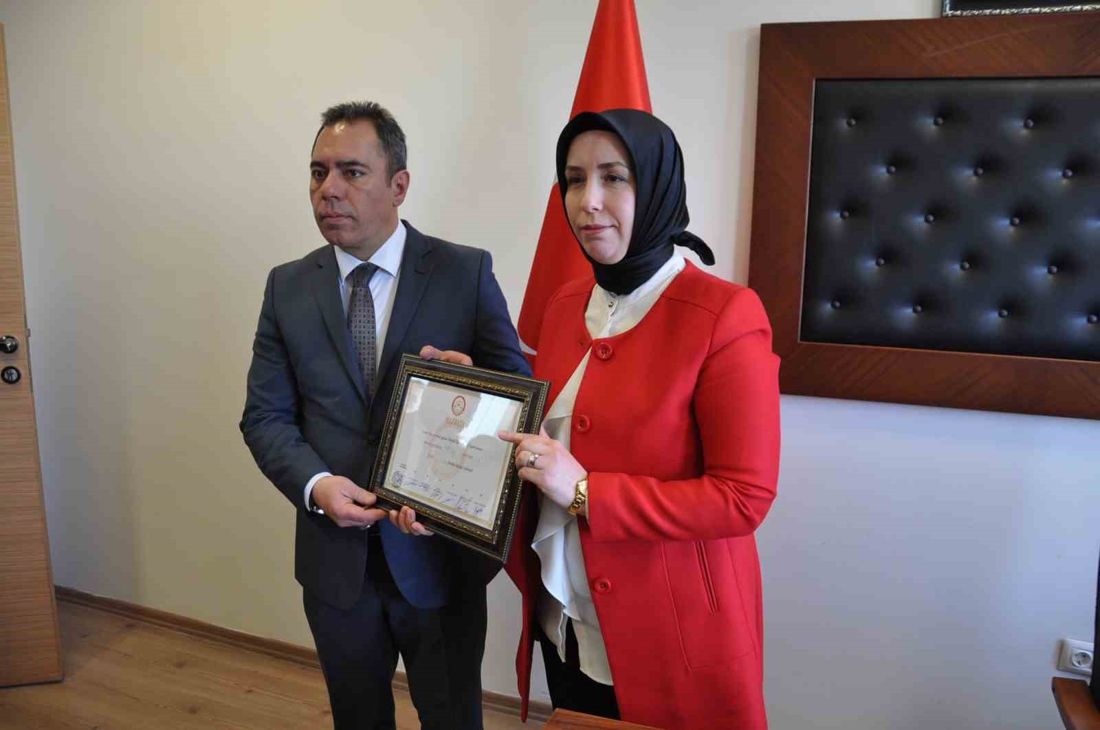 20240415aw182835 0.jpg