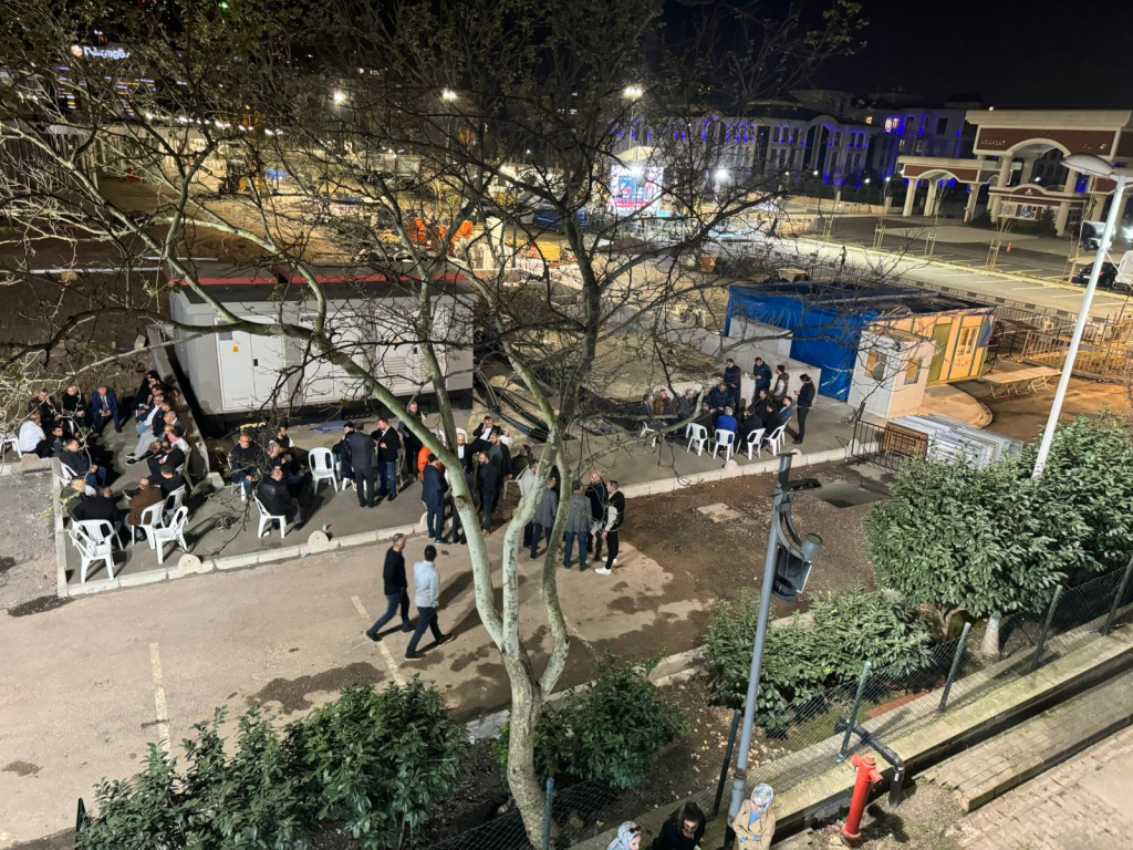 AKP Kocaeli' de sessizliğe gömüldü