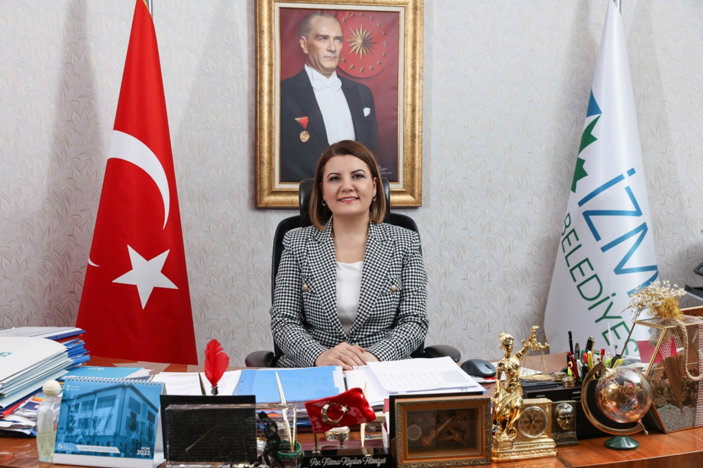 Hürriyet, “Huzur ve mutluluk dolu bayram diliyorum”
