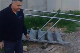 İzmit Belediyesi Şehir hastanesi yönetimi, halkımız için yenilediğimiz merdivenleri keserken yakalandı