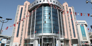 İzmit Belediyesi maaşları erken yatırdı, çalışanlar çifte bayram yaşadı