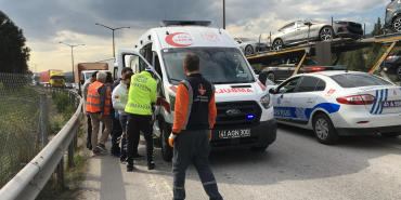 TEM'DE ZİNCİRLEME KAZA: 4 YARALI