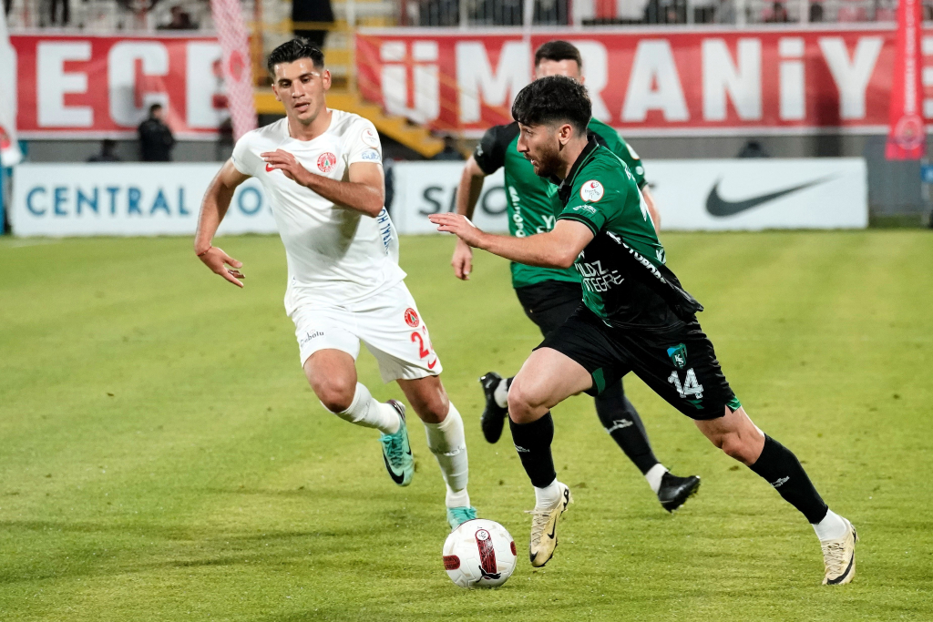 TRENDYOL 1. LİG: ÜMRANİYESPOR: 1 KOCAELİSPOR: 0 (MAÇ SONUCU)