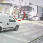 YAYANIN TIRIN ALTINDA KALDIĞI KAZA ANI GÜVENLİK KAMERASINA YANSIDI