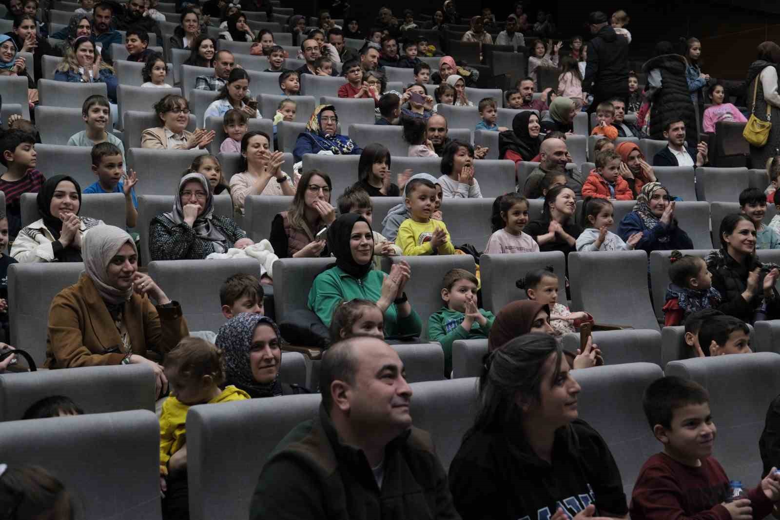 20240513aw203107 0.jpg