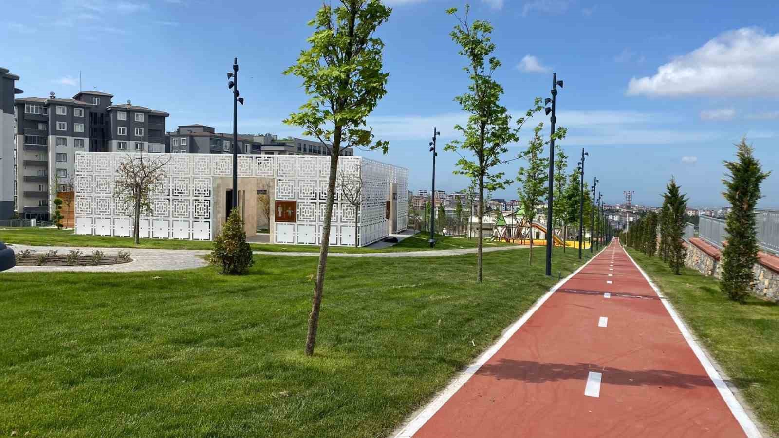 20240513aw203140 0.jpg