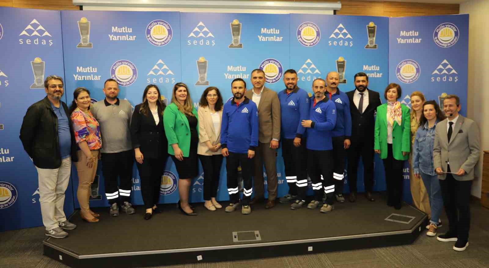 20240514aw204065 0.jpg