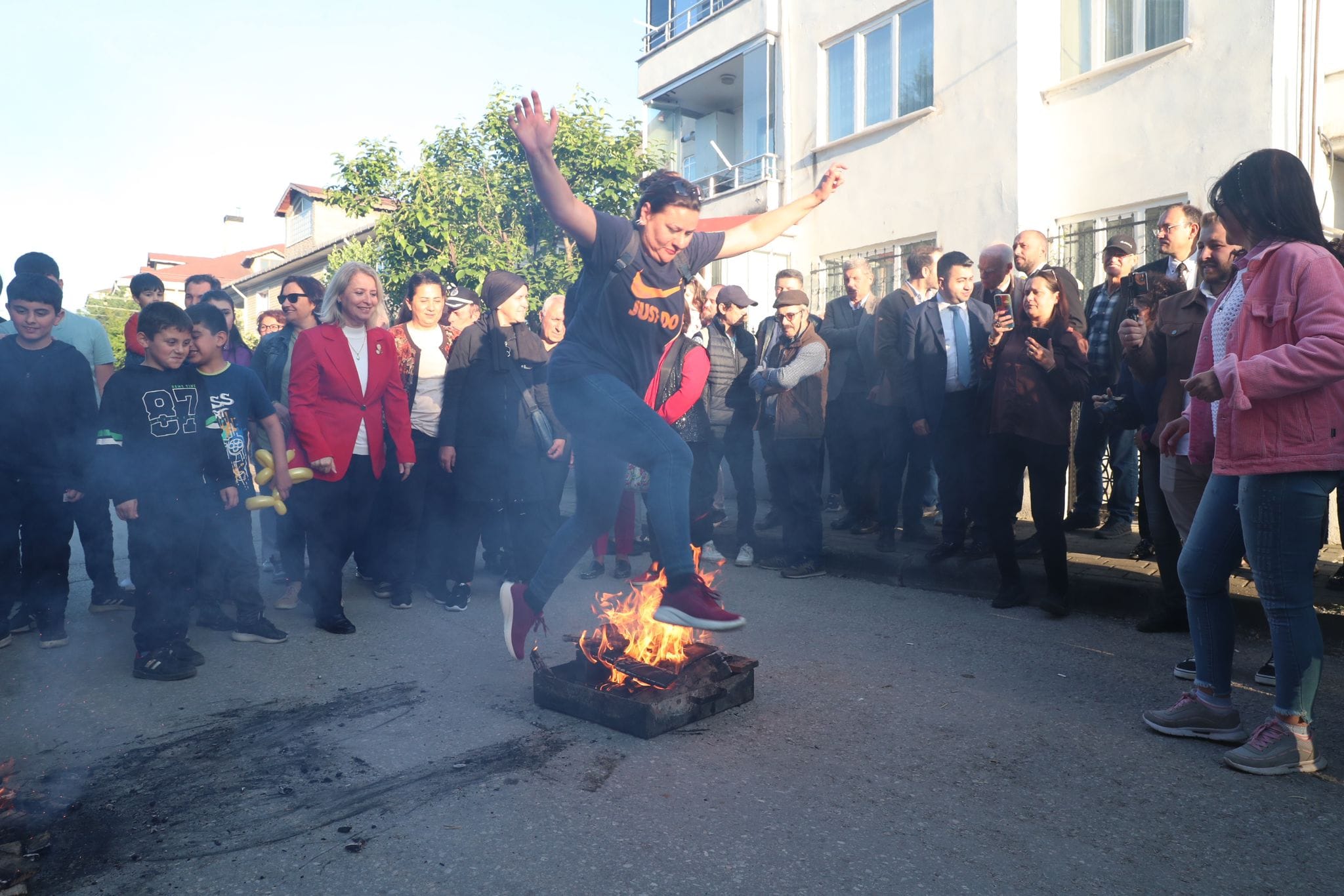 Balkan Dernekleri Yerleşkesi’nde Hıdırellez coşkusu yaşandı