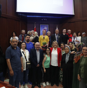 Halk Hürriyet'ten iş istiyor