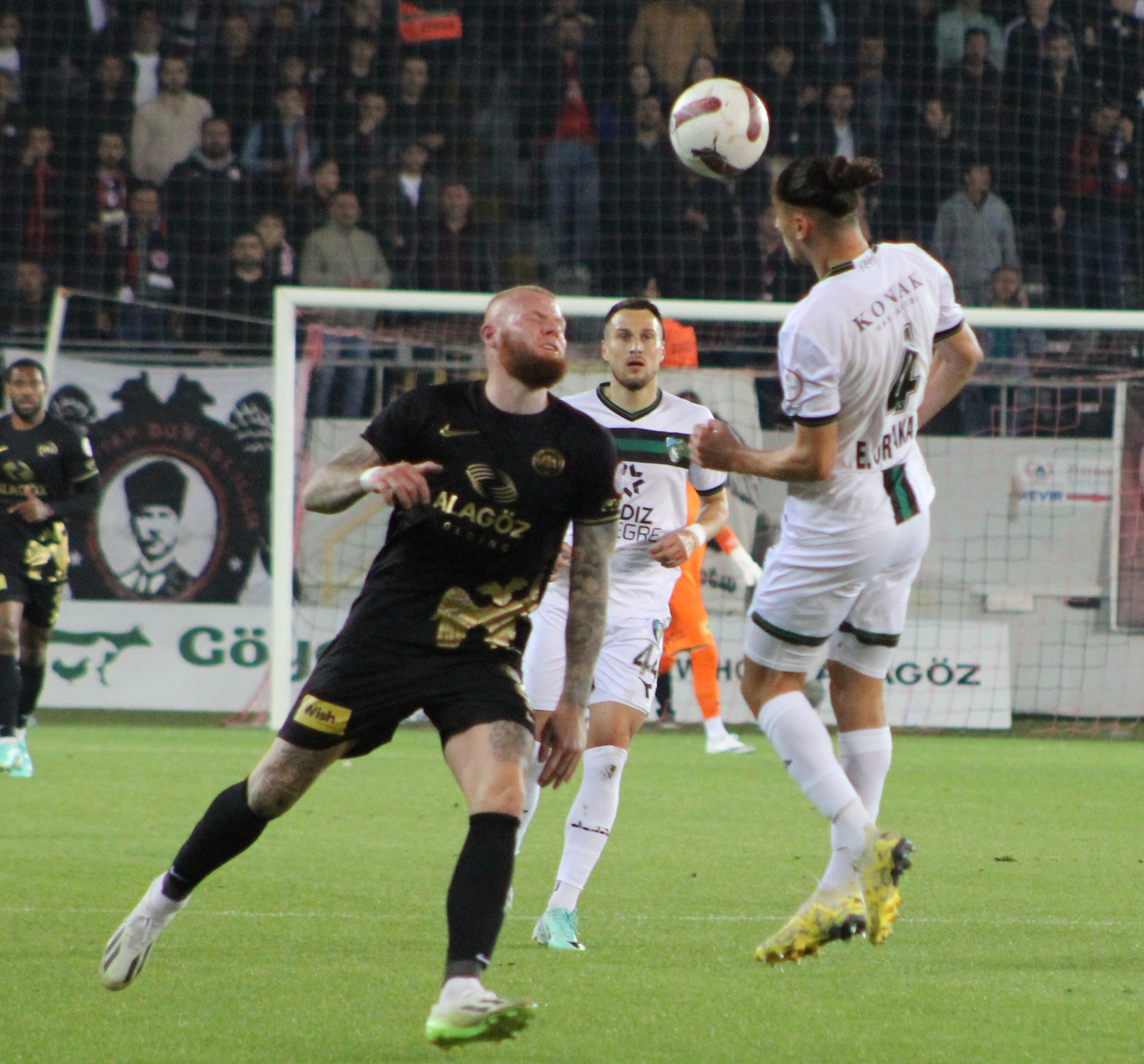 TRENDYOL 1. LİG: ÇORUM FK: 2 KOCAELİSPOR: 1