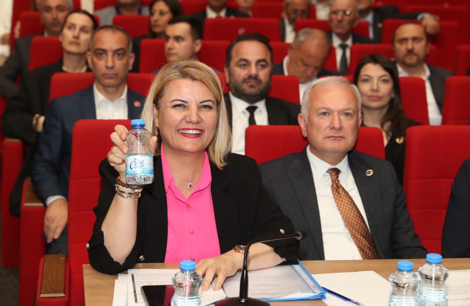 Hürriyet Çenesuyu ile poz verdi!