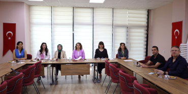 Hürriyet’in bir vaadi daha gerçek oluyor Hastanelerde Refakatçi Hizmeti yolda!