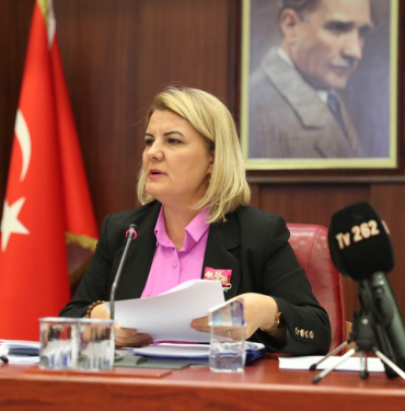 Hürriyet’ten Akp’li meclis üyesine “Geçmiş dönemde dini tesisleri satışa çıkarmışsınız!”