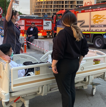 KOCAELİ'DE HASTANEDE YANGIN: 5 HASTA TAHLİYE EDİLDİ ÖZEL HASTANENİN UPS ODASINDA YANGIN ÇIKTI