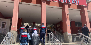 SİLAHLI TERÖR ÖRGÜTÜNE ÜYE 2 ŞÜPHELİ İSTANBUL'DA YAKALANDI