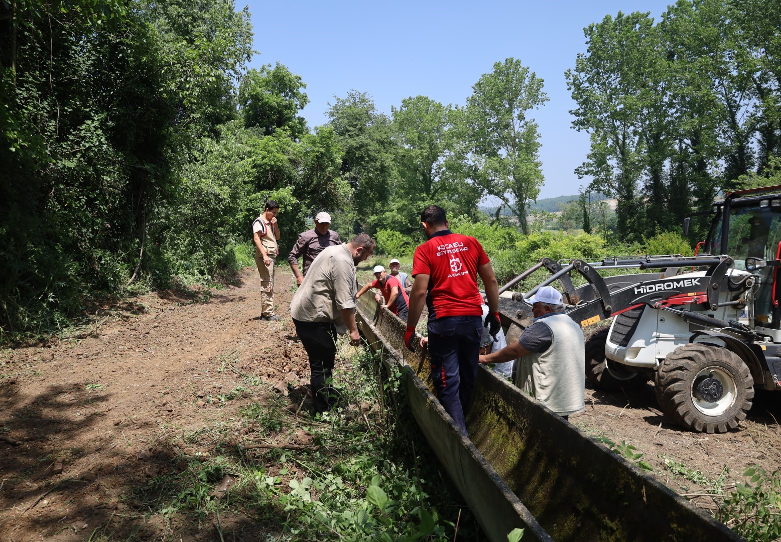 TARIMSAL SULAMA KANALLARI TEMİZLENDİ