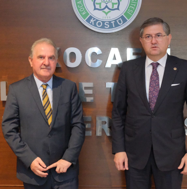 Yıldızlı rektörle görüştü Kardeşlerimizin sorunlarına çözüm bulalım