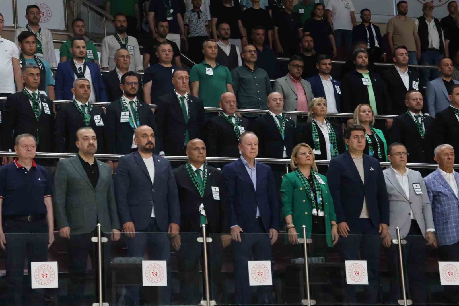 20240609aw223495 0.jpg