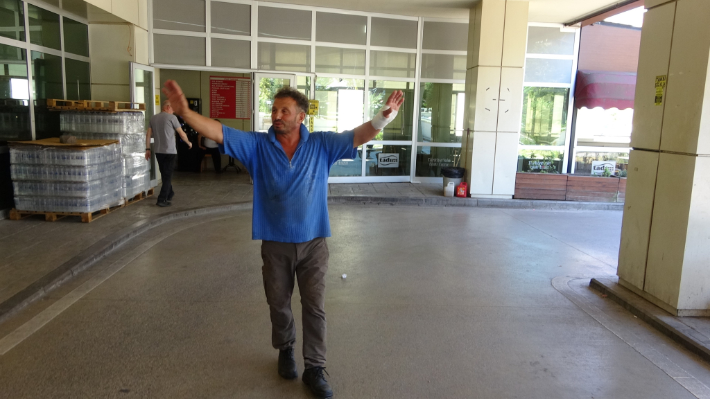 ACEMİ KASAPLAR İŞ BAŞINDA: ACEMİ OLDUKLARINI KABUL ETMEDİLER