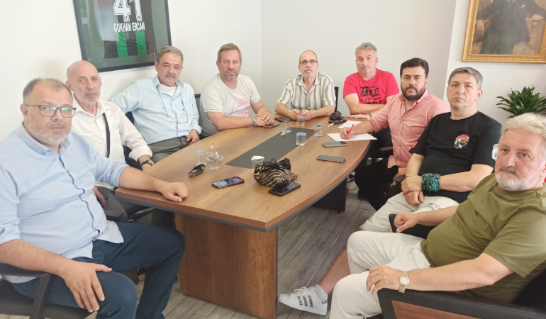 CHP İzmit Esnaf Komisyonu kuruldu