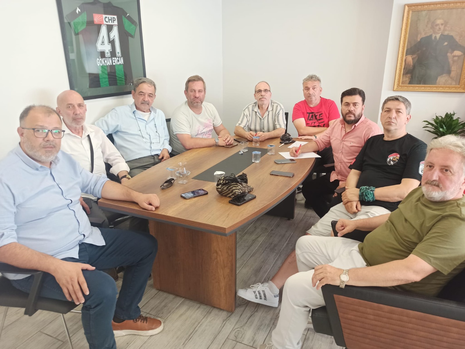 CHP İzmit Esnaf Komisyonu kuruldu