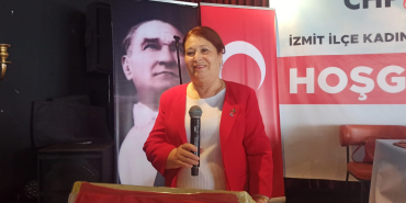 CHP İzmit' te Mediha Satıcı yeniden başkan
