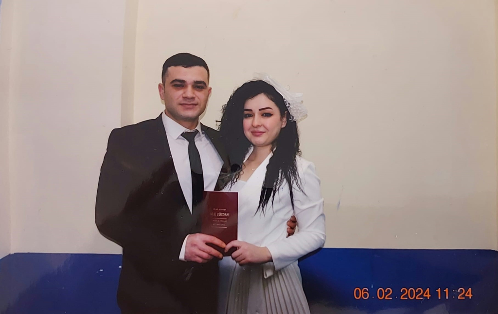 CEZAEVİNDE NİKAH KIYDI: TUTUKLU POLİSİN EŞİ UMUTLA BEKLİYOR POLİS VE BEKÇİ EŞLERİ 21 YILA TEPKİ GÖSTERDİ: 