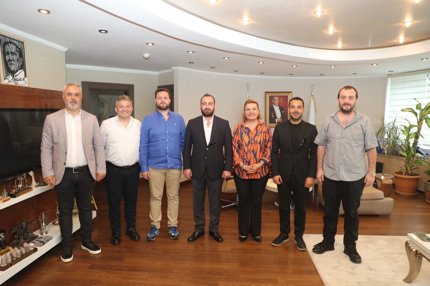 KEV’den Hürriyet’e samimi ziyaret